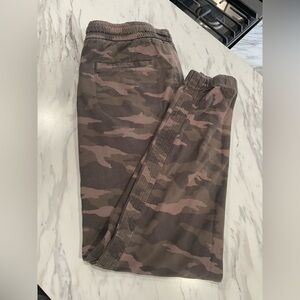 Athleta Farallon Jogger in Camo